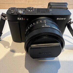 Sony RX1R III | Ultra-Premium Full-Frame Compact - Like New